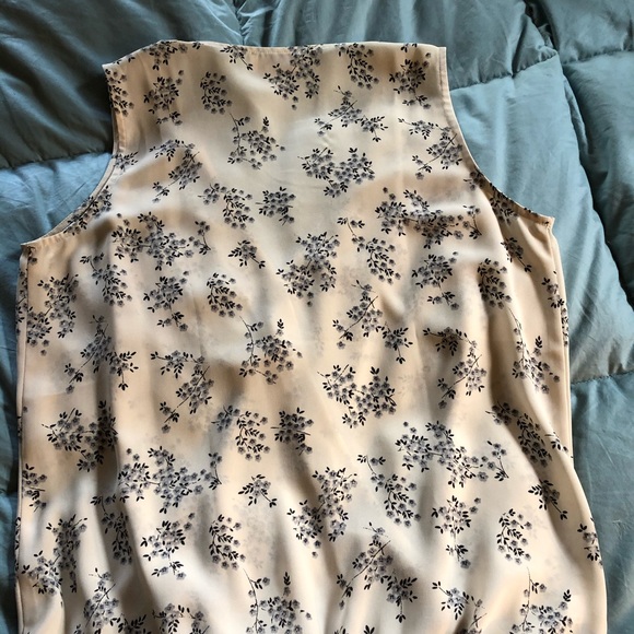 Loft Wrap Tank - Picture 3 of 5